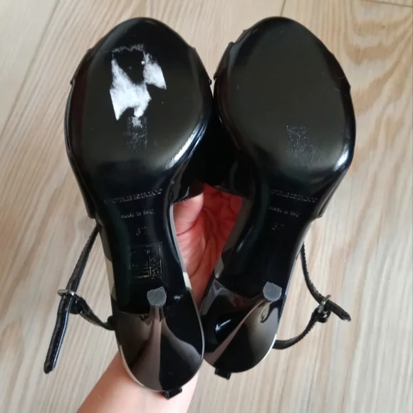 NWOB Burberry Heels - Picture 5 of 5